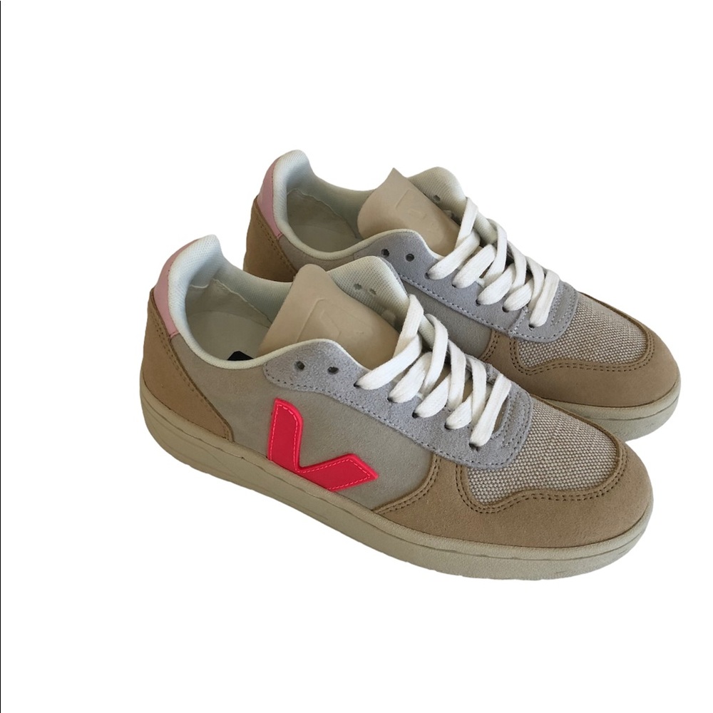 Veja Sneaker, EU 36, NWT